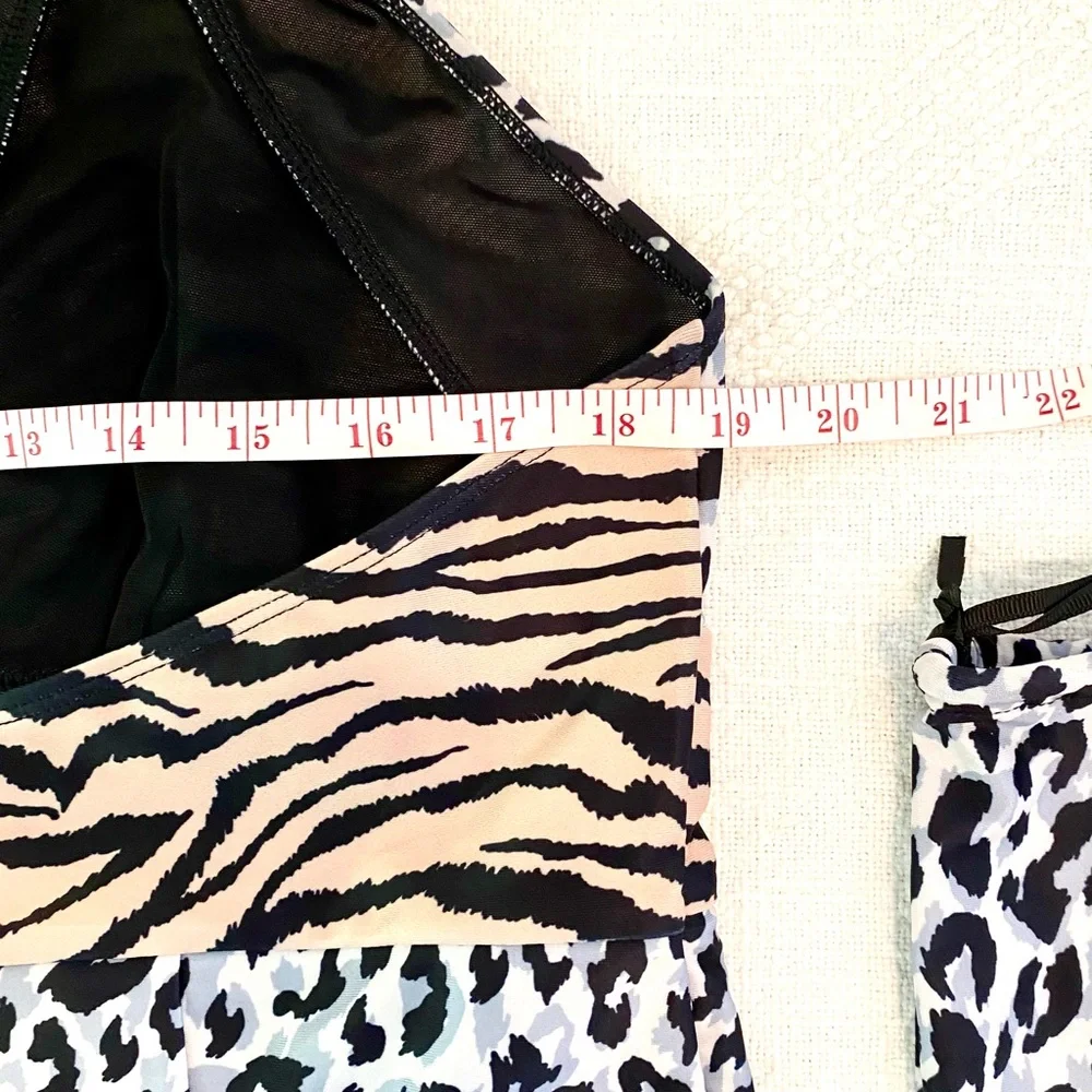 SNAG Tights Brand Swimsuit in Fortune & Glory Halter Animal Print Size F - 16/18 - Picture 7 of 15
